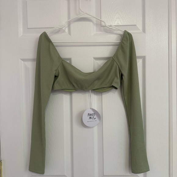 Princess Polly Becca long sleeve crop top in sage. - Picture 2 of 4